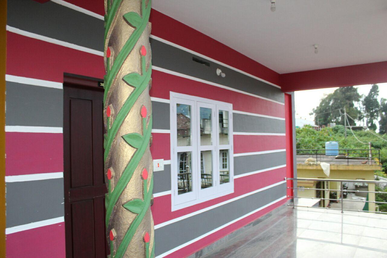 Iroomz Sri Vinayaka Comfort Virajpet Buitenkant foto